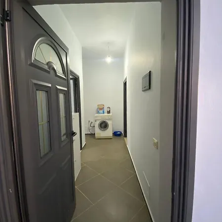 Sina Sunnyvilla Apartment *